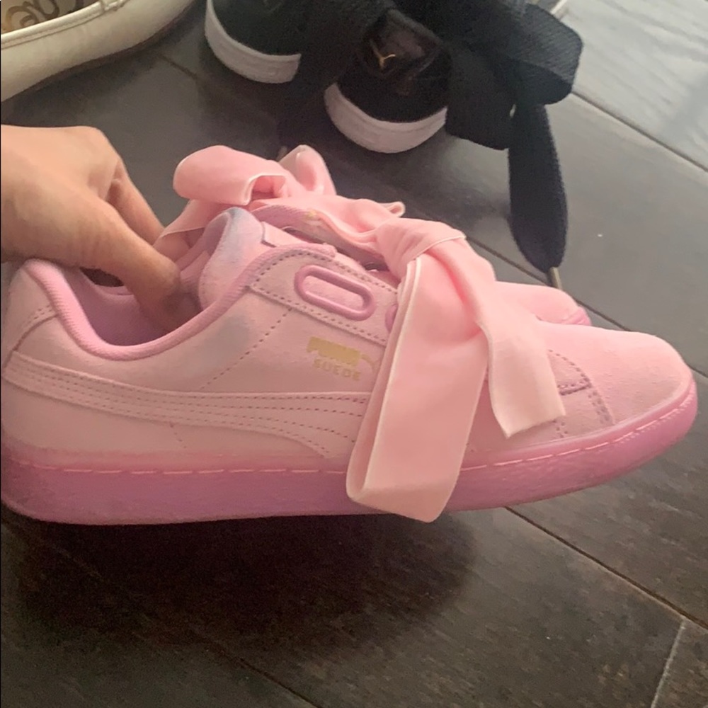 Puma wide ribbon sneaker